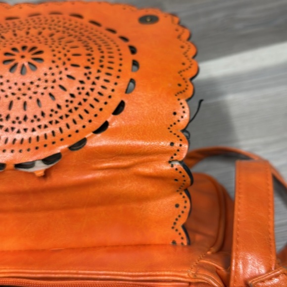 Crossbody orange bag - Picture 8 of 11